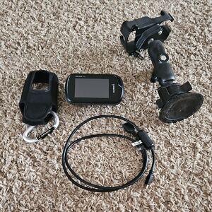 Garmin Black GPS with Mount and Cable